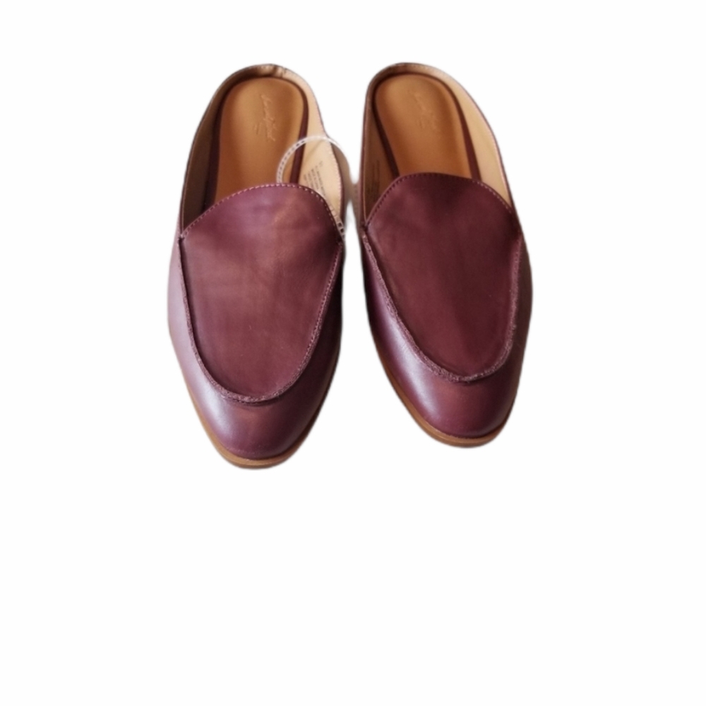 Universal Threads Burgundy Mules